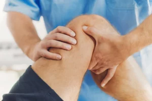 knee-pain-kt-tape